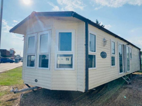 Luxury 2 Bedroom/Two bathroom (sleeps 6) Caravan